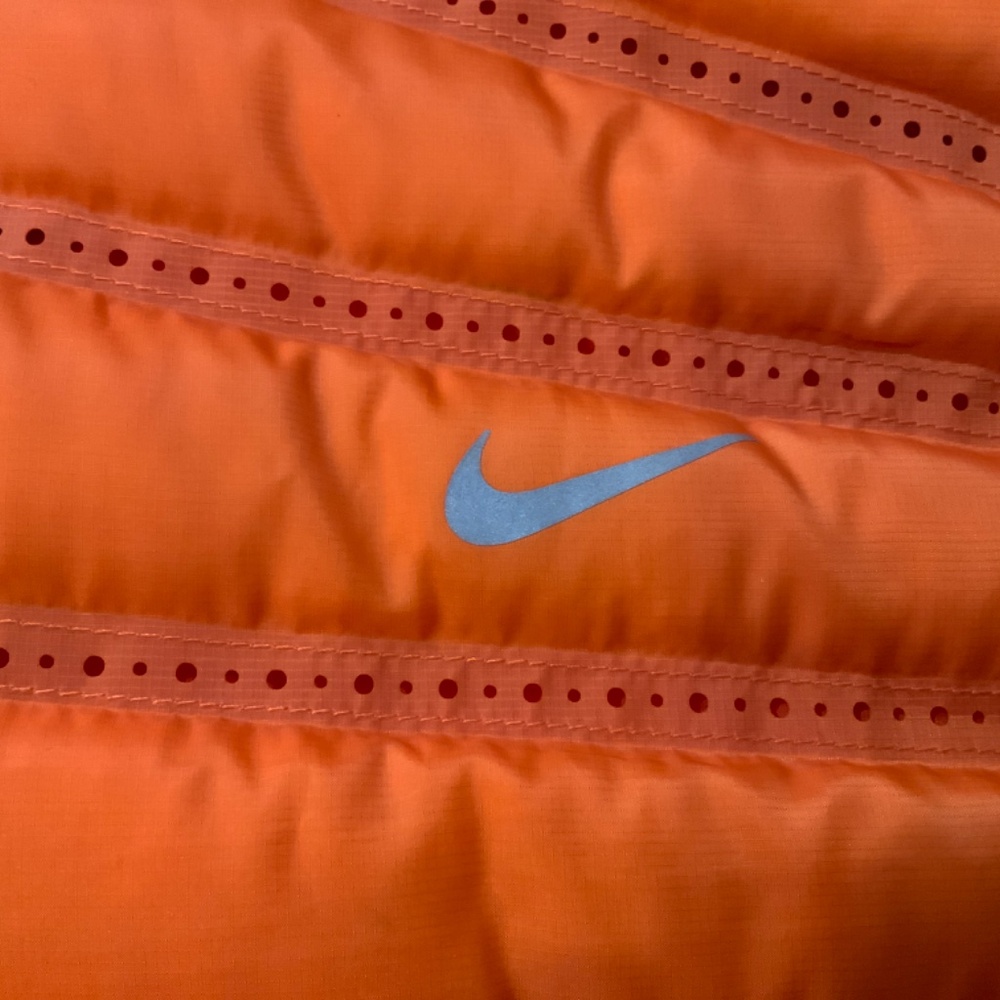 Nike Running Aeroloft 800 Orange Vest XL New Never Worn Without Tags - Picture 7 of 9
